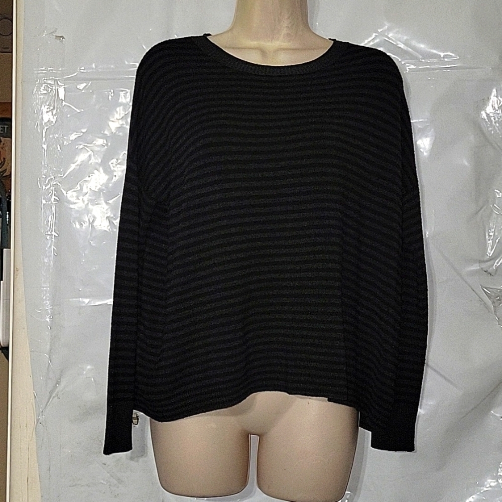 EILEEN FISHER Italian Yarn Striped Pullover Black/Grey Long Sleeve Breathable PS